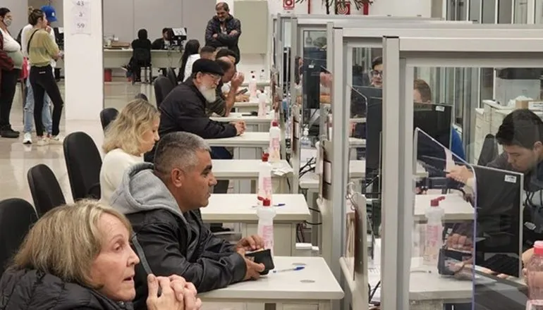 Regularização do título de eleitor: 23 cidades do Paraná ampliam atendimento