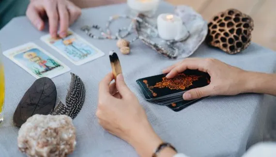 Tarot do dia: previsão para os 12 signos em 21/04/2026