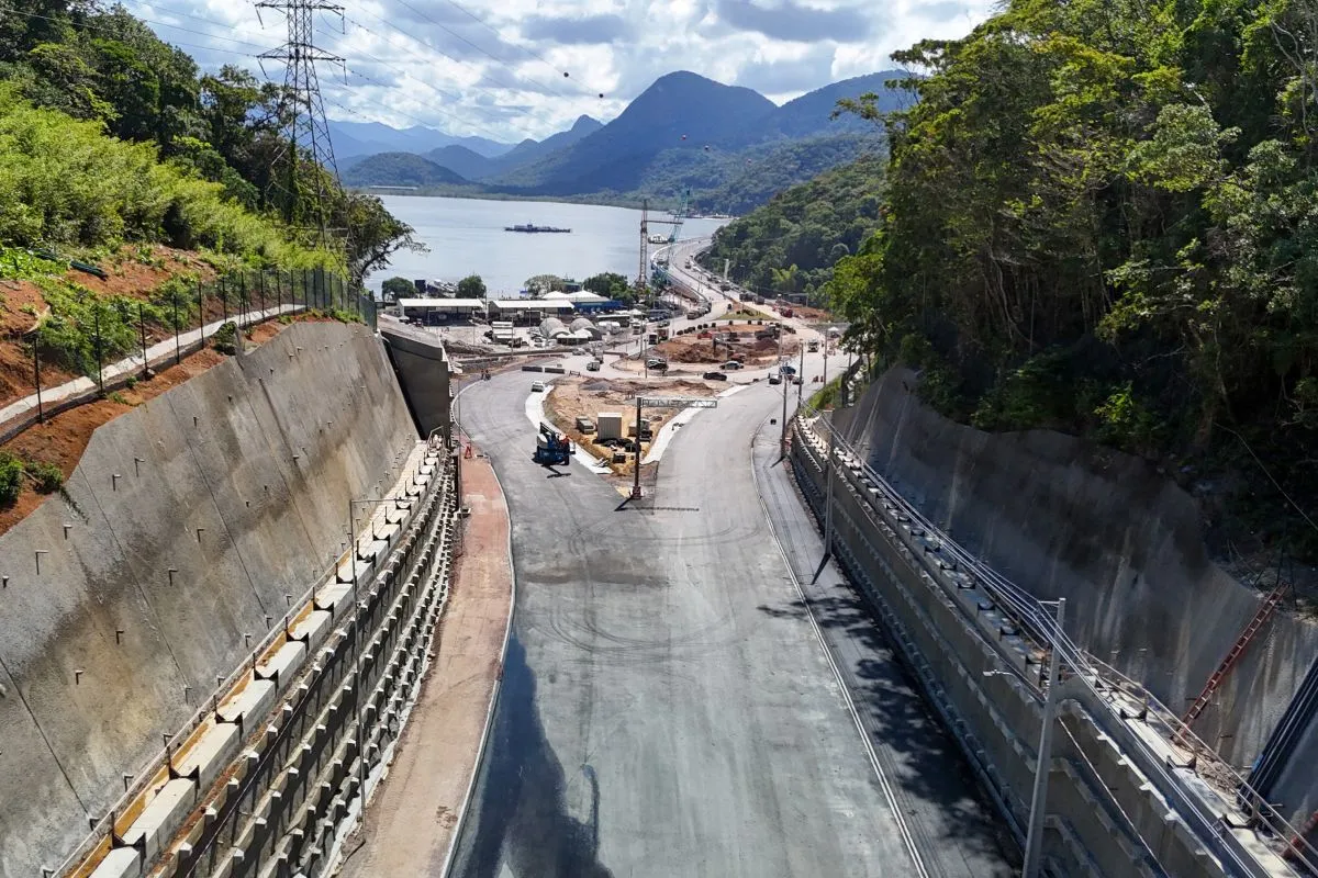 Ponte de Guaratuba tem trabalhos intensos no feriado