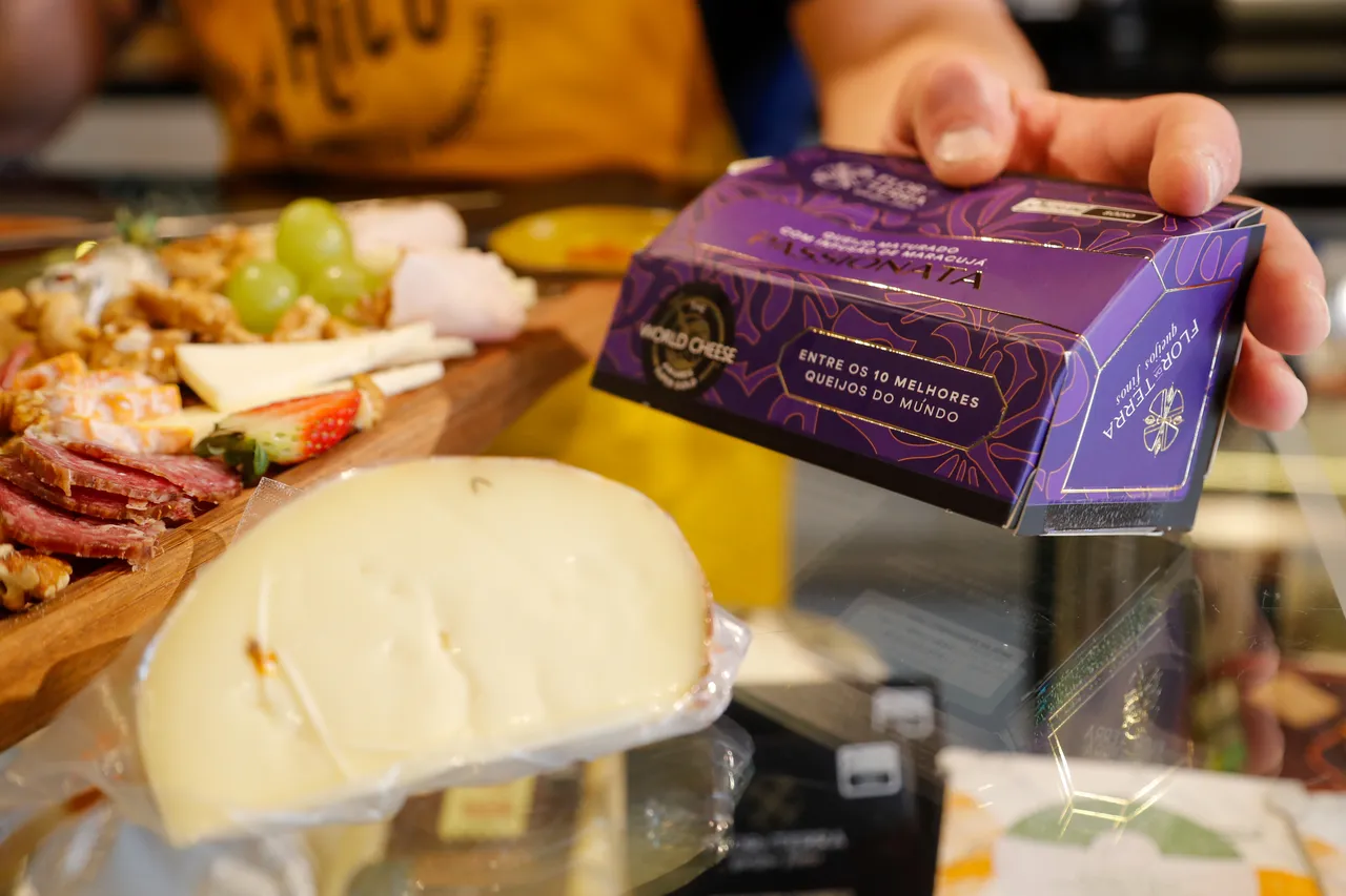 Queijos de Palmeira e de Toledo são premiados como os melhores do mundo