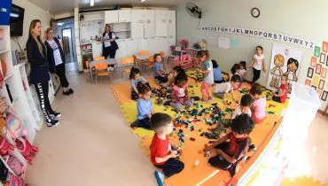 creche prefeitura de curtiba