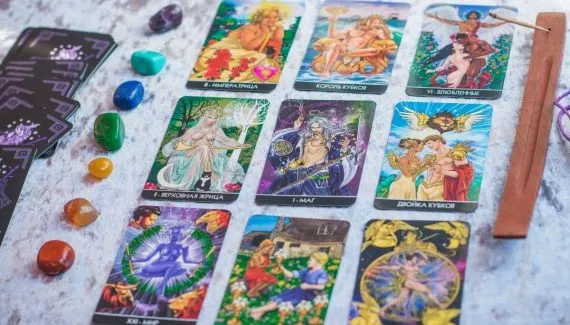 Tarot do dia: previsão para os 12 signos em 28/04/2026
