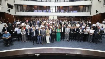 Cerimônia no Plenário da Assembleia Legislativa reuniu órgãos premiados por excelência na execução orçamentária.
