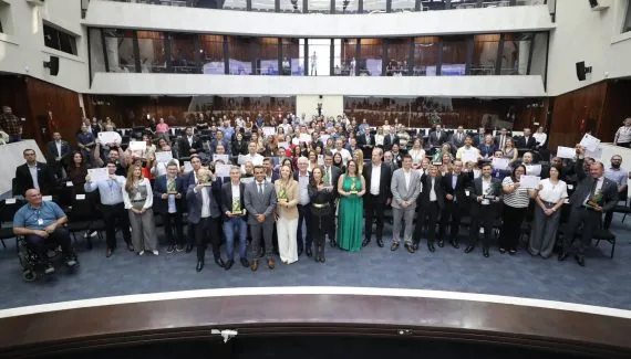 Assembleia do Paraná é premiada por boa gestão do dinheiro público