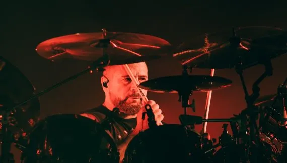 Baterista do System Of A Down anuncia retorno a Curitiba