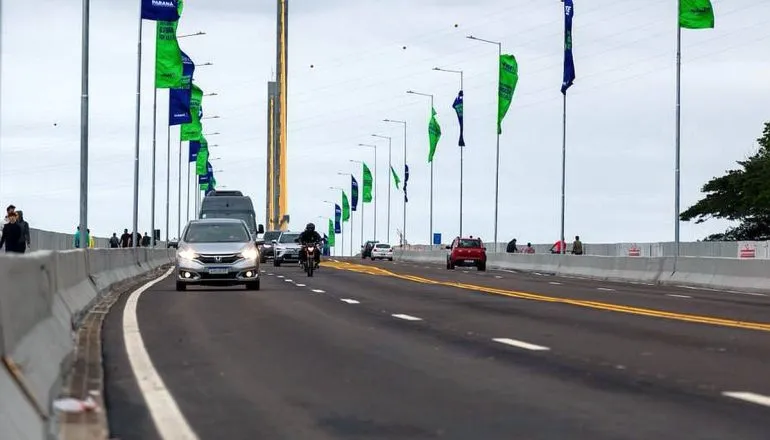 DER/PR reforça restrições a veículos de carga na Ponte de Guaratuba