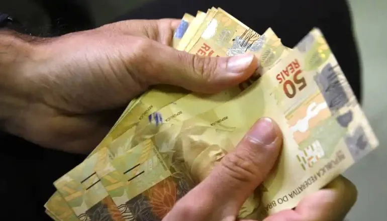 Prazo para renegociar dívida com desconto de até 99% no Serasa termina nesta quarta
