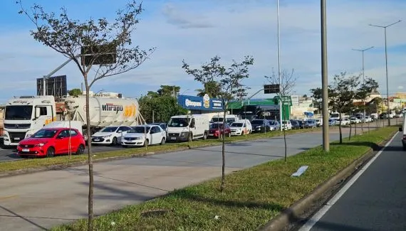 Obra no Tarumã: Bloqueio na Linha Verde vai durar 60 dias e causa filas quilométricas