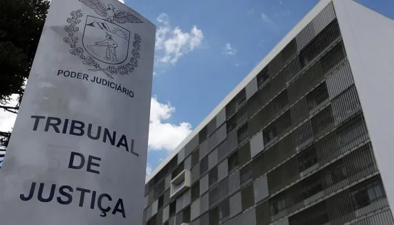 TJPR suspende criação de núcleos que poderiam reduzir fila no judiciário