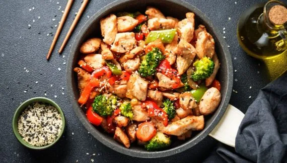 Almoço saudável: 5 receitas leves com vegetais para o dia a dia