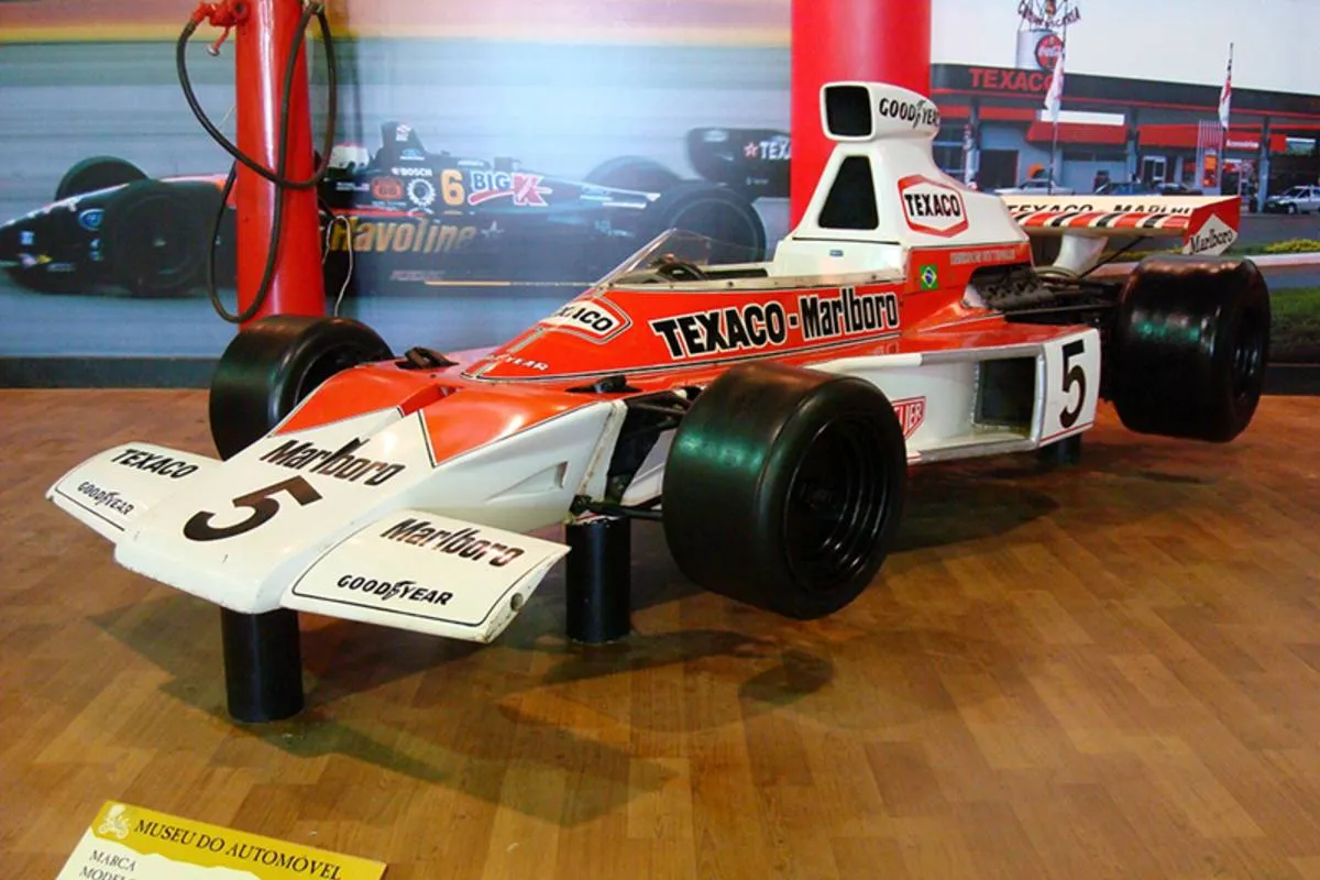 McLaren M-23 de Emerson Fittipaldi, ano 1974.