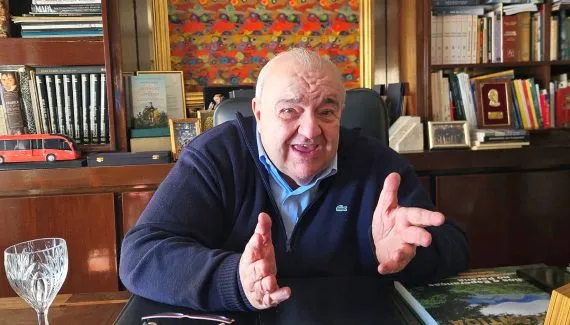 Ex-secretário de Ratinho Júnior, Rafael Greca marca lançamento de pré-candidatura