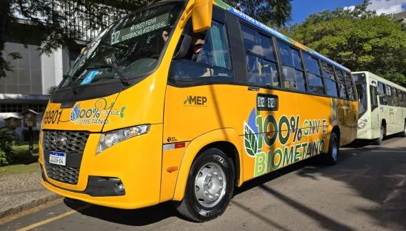 Ônibus movido a gás natural começa a ser testado em linha da Grande Curitiba