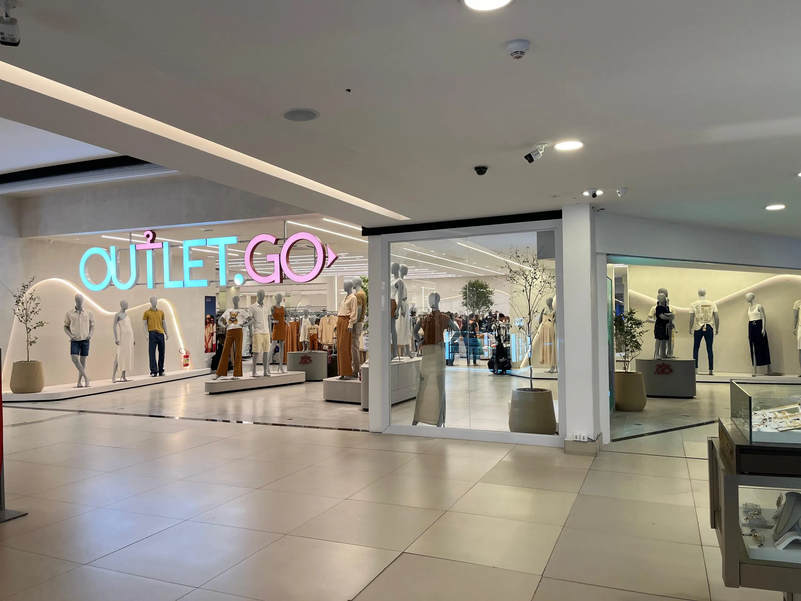 outlet com lojas no interior do paraná inaugura em curitiba em maio