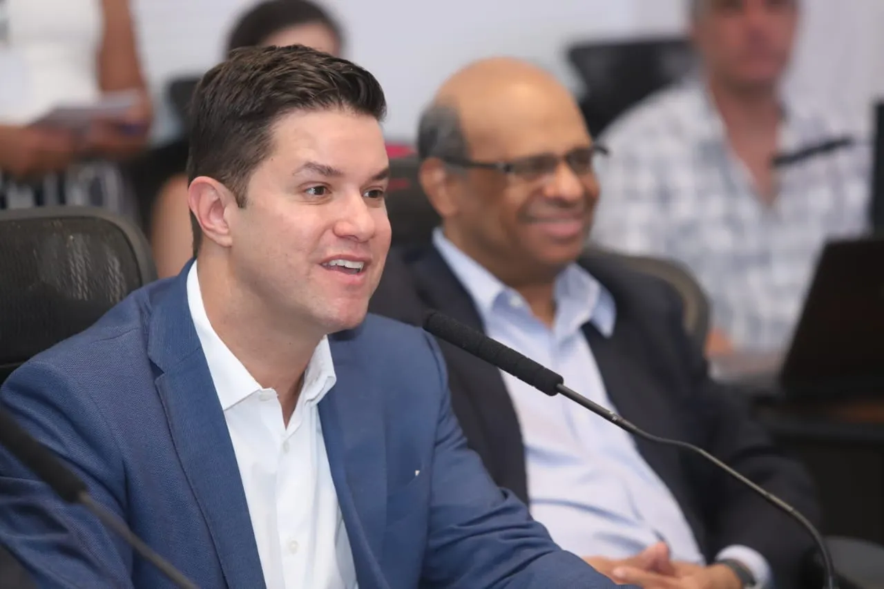 pré-candidato ao senado, guto silva