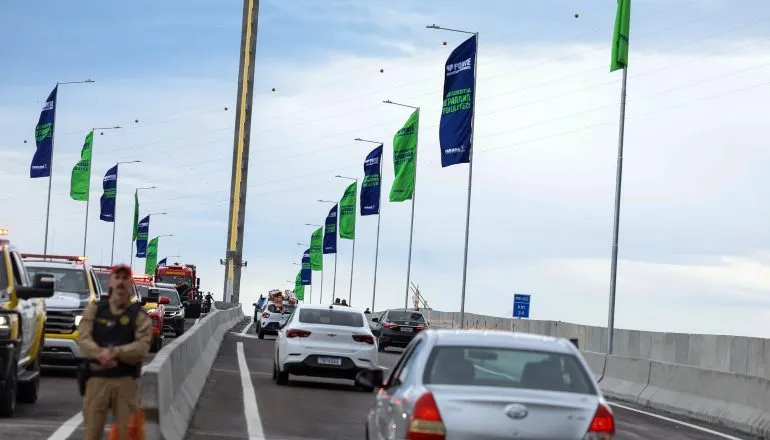 Ponte muda trânsito no litoral e impõe desafios a Matinhos e Guaratuba