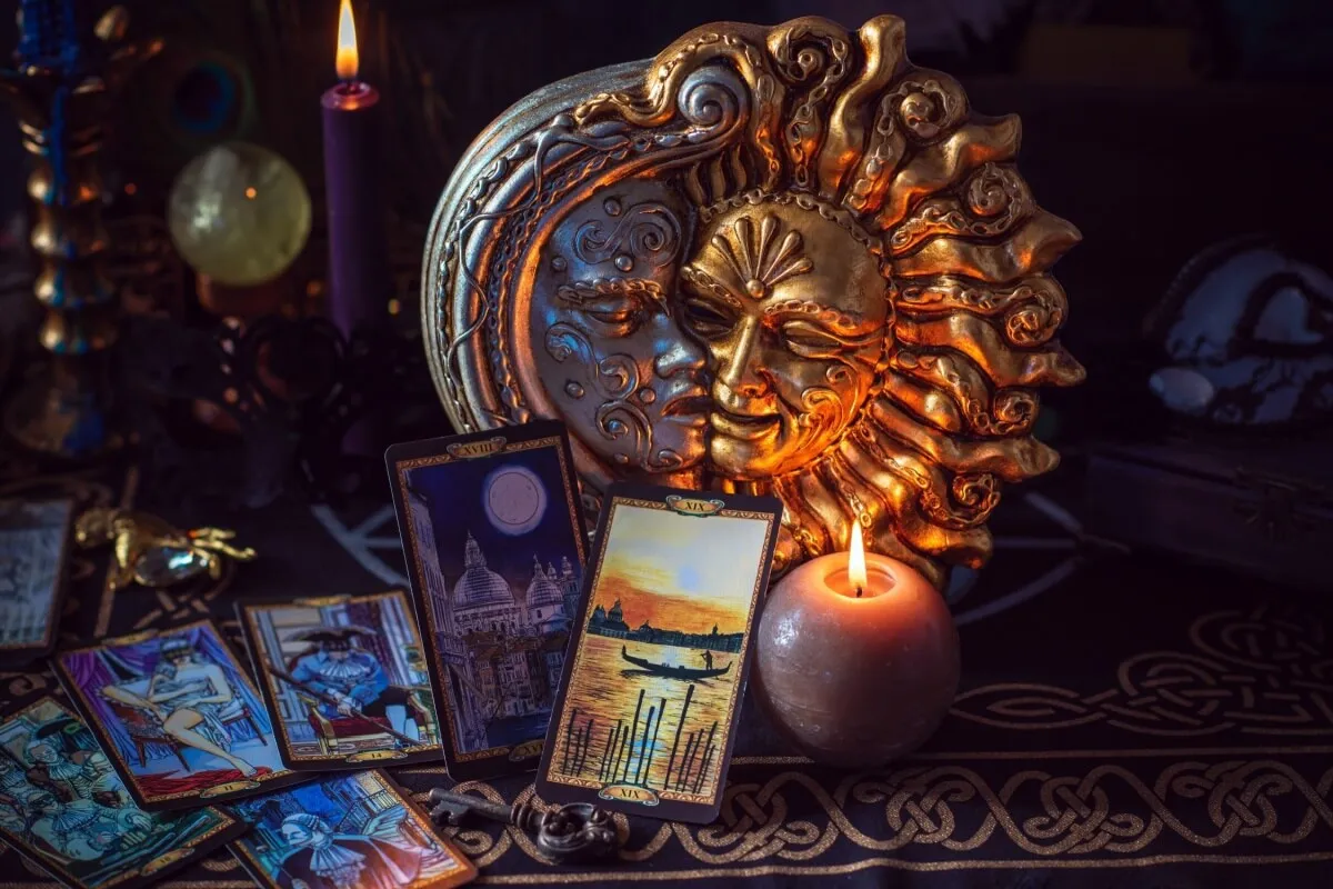 Tarot do dia: previsão para os 12 signos em 12/05/2026 | Tribuna do Paraná