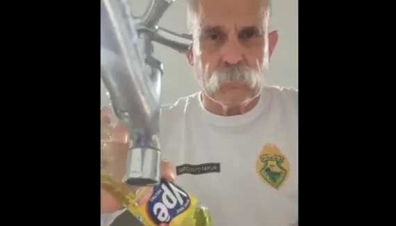 Deputado Federal do Paraná grava vídeo lavando a boca com Ypê