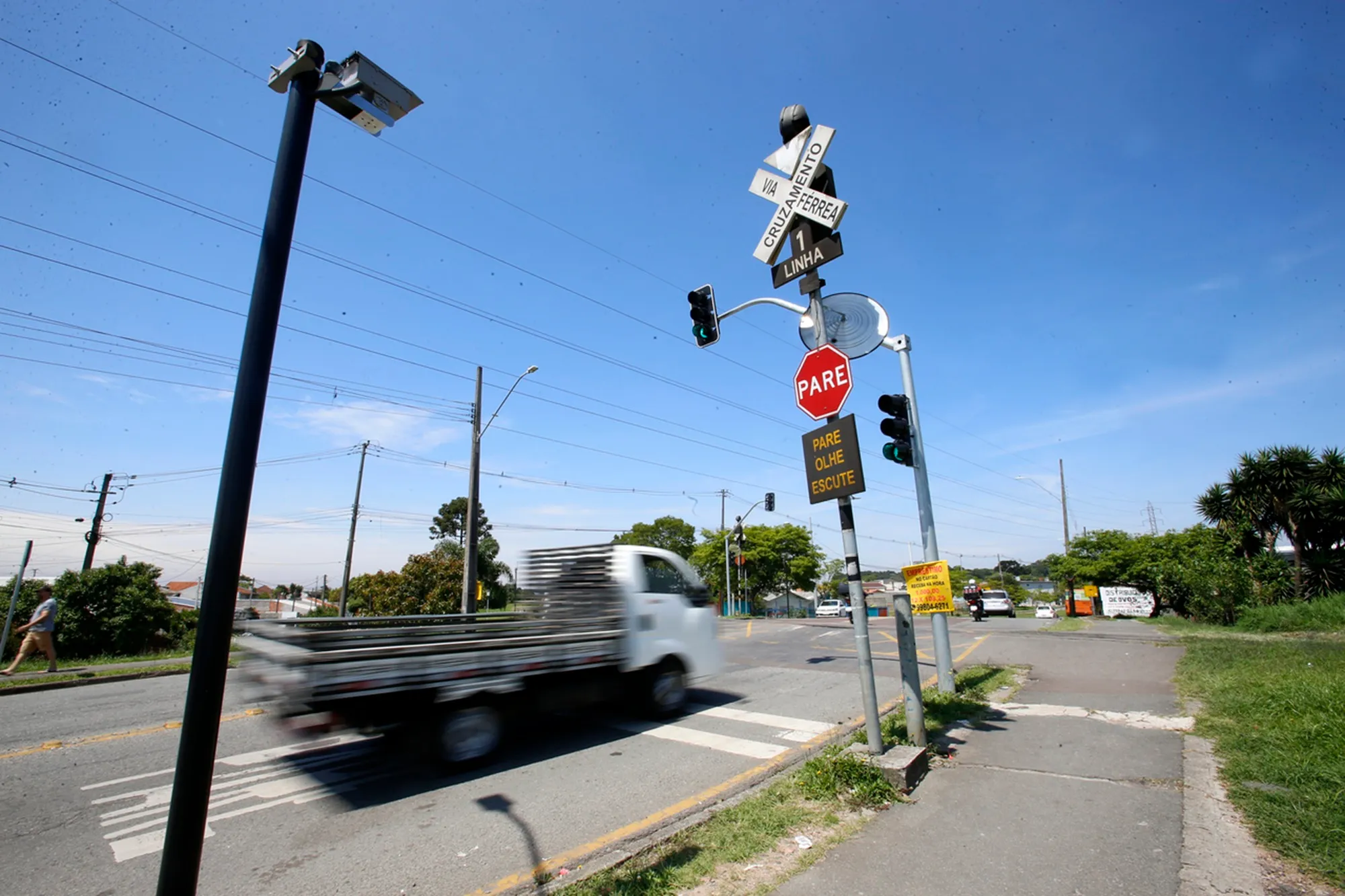 linha férrea em curitiba