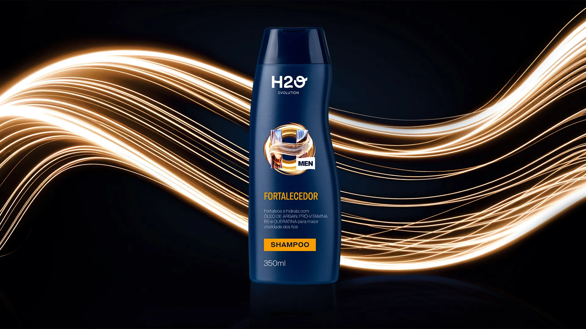 O shampoo Fortalecedor Men, da H2O Evolution, combina óleo de argan, pró-vitamina B5 e queratina para fortalecer, hidratar e revitalizar os fios no dia a dia.