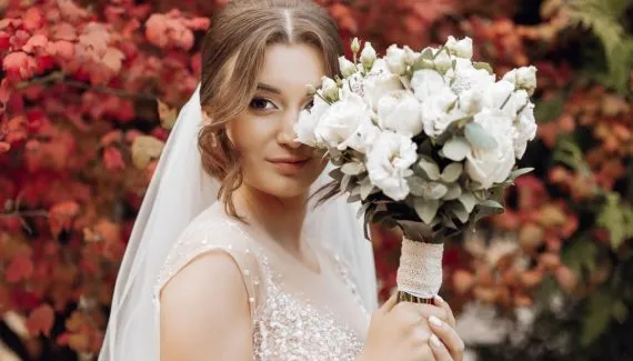 Bridal Glow: tendência de beleza luminosa para noivas em 2026 