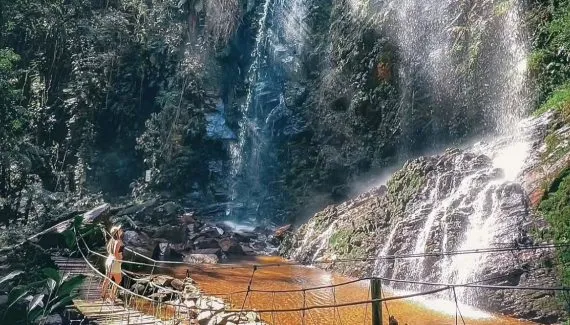Refúgio ecológico a 40km de Curitiba tem cachoeira e café rural