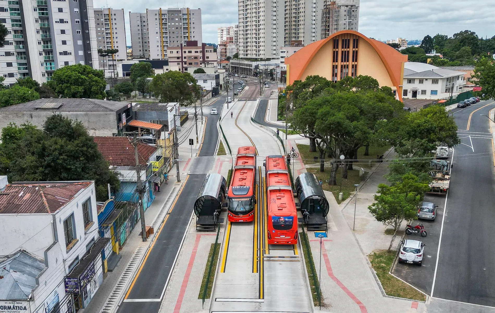 Nova linha de reforço entre os terminais Portão e Cabral