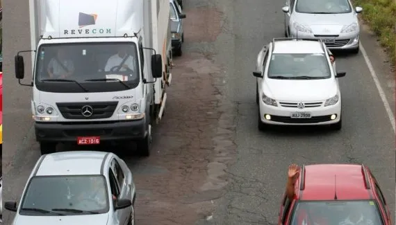 Trânsito em Curitiba: Linha Verde com acidente, congestionamentos e bloqueio hoje