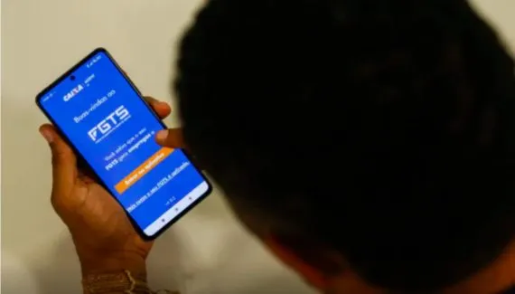Como usar o FGTS para renegociar dívidas no Desenrola Brasil?
