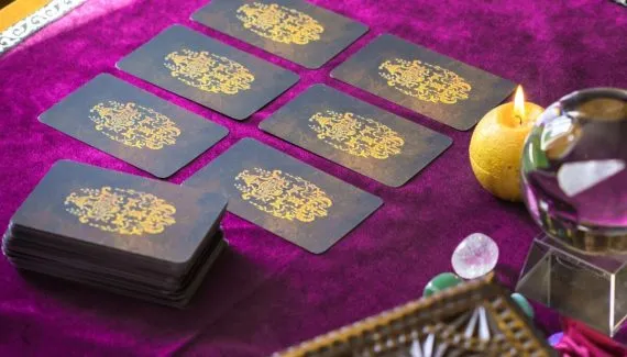 Tarot do dia: previsão para os 12 signos em 28/05/2026