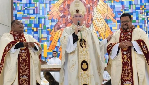 Da infância ao altar: a história dos irmãos que se tornaram padres juntos no Paraná