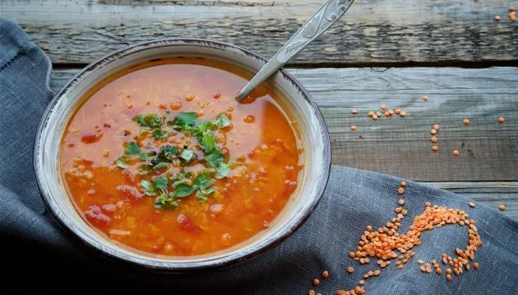 Sopa detox: 10 receitas saudáveis e deliciosas para os dias frios