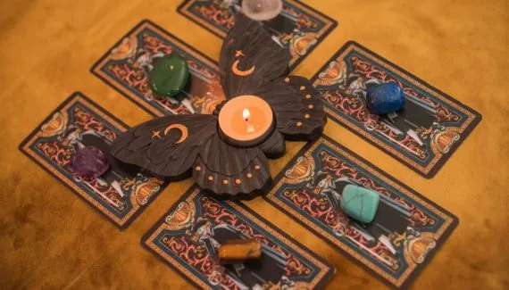 Tarot do dia: previsão para os 12 signos em 29/05/2026