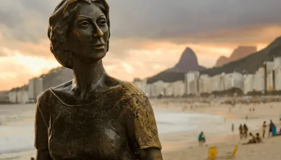 Melhores frases de Clarice Lispector sobre amor, vida e autoconhecimento