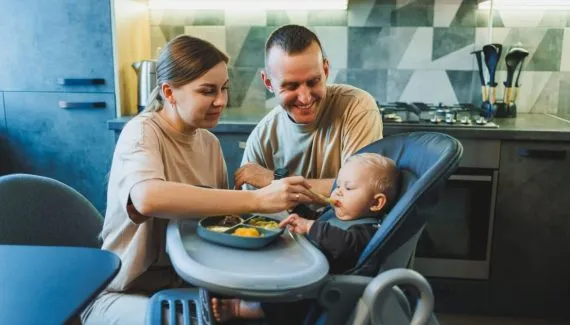 Introdução alimentar: erros comuns que podem impactar a relação da criança com a comida