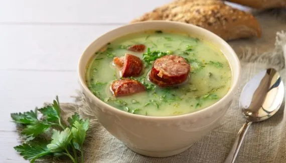 9 receitas de caldos para festa junina fáceis de fazer