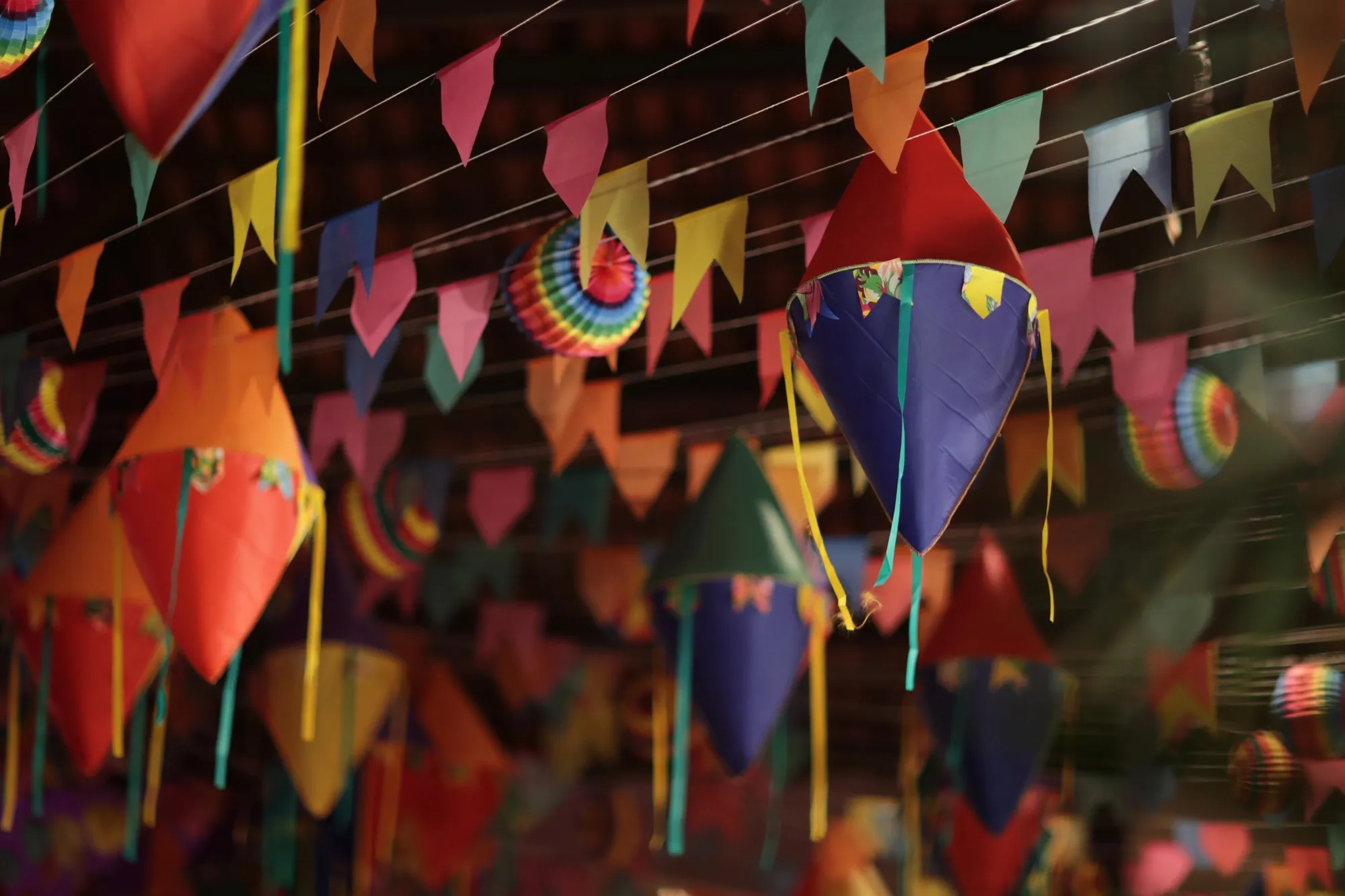 junho começa com programação de festa junina em Curitiba e região