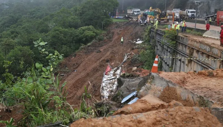 Após perícia, investigação sobre tragédia na BR-376 será reaberta