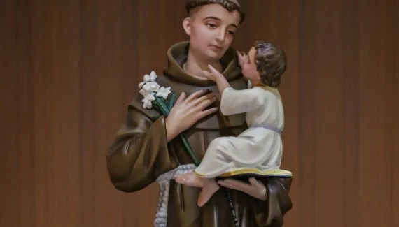 5 simpatias de Santo Antônio para atrair prosperidade