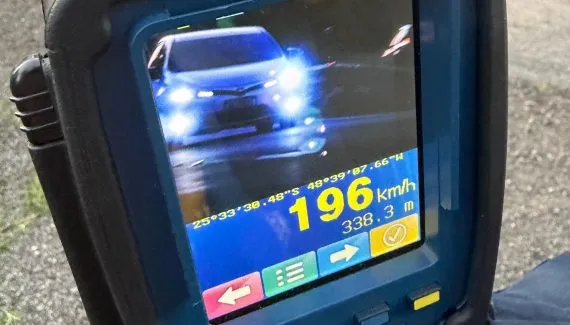Motorista é flagrado a quase 200 km/h na BR-277 rumo ao Litoral do Paraná