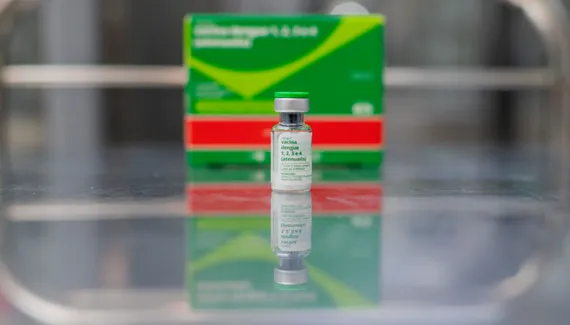 Vacina da dengue do Butantan tem aplicação suspensa após duas mortes suspeitas