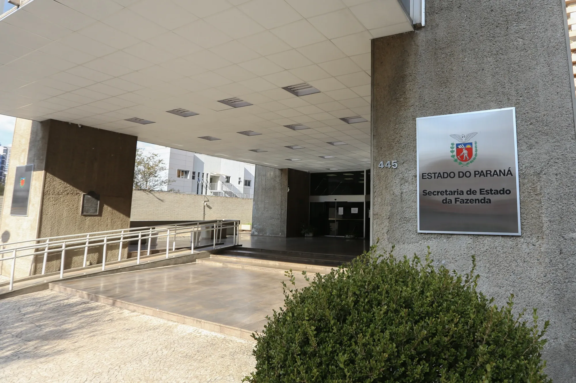 Receita do Paraná recupera R$ 734 mil em impostos sonegados na divisa com Santa Catarina