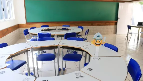 Fundepar abre processo contra construtora que abandonou obras em 13 colégios do Paraná