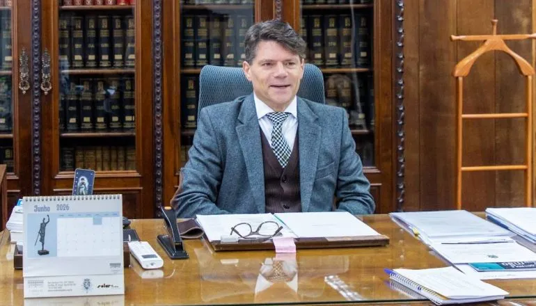 Ivens Linhares presidente TCE-PR