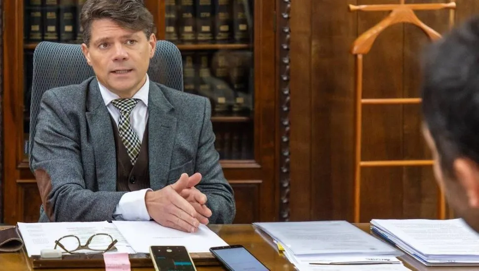 Em um papo com a Tribuna, Ivens Linhares explica como o TCE-PR passou a direcionar sua atuação para além da burocracia tradicional, buscando medir os resultados efetivos dos investimentos públicos no dia a dia da população. Foto: Colaboração TCE-PR/Mauro Penteado.