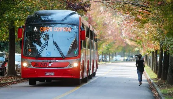 Justiça suspende licitação do transporte coletivo de Curitiba por 180 dias