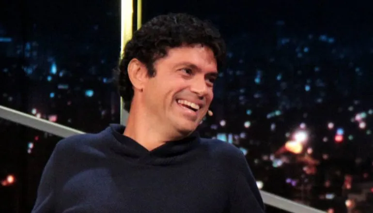 O que fazer em Curitiba no Dia dos Namorados: Jorge Vercillo e jantar romântico com música ao vivo