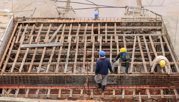 Paraná tem mais de 20 mil vagas de emprego disponíveis. Cascavel e Curitiba lideram em número de oportunidades