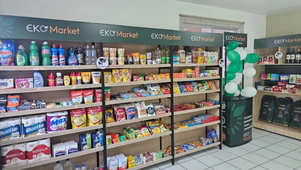 A curitibana Eko Market opera atualmente sete unidades próprias e projeta chegar a 50 mercados autônomos nos próximos três anos.