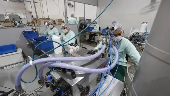 Governo anuncia R$ 18,5 bilhões para empresas afetadas por tarifas dos EUA
